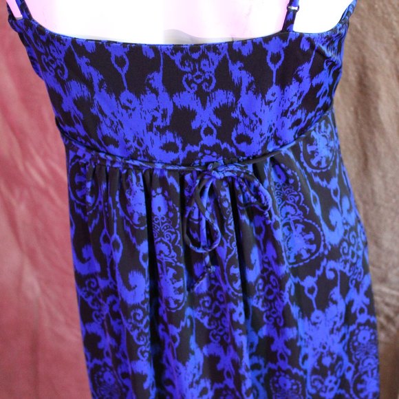 Black & Blue Dress - Picture 3 of 4